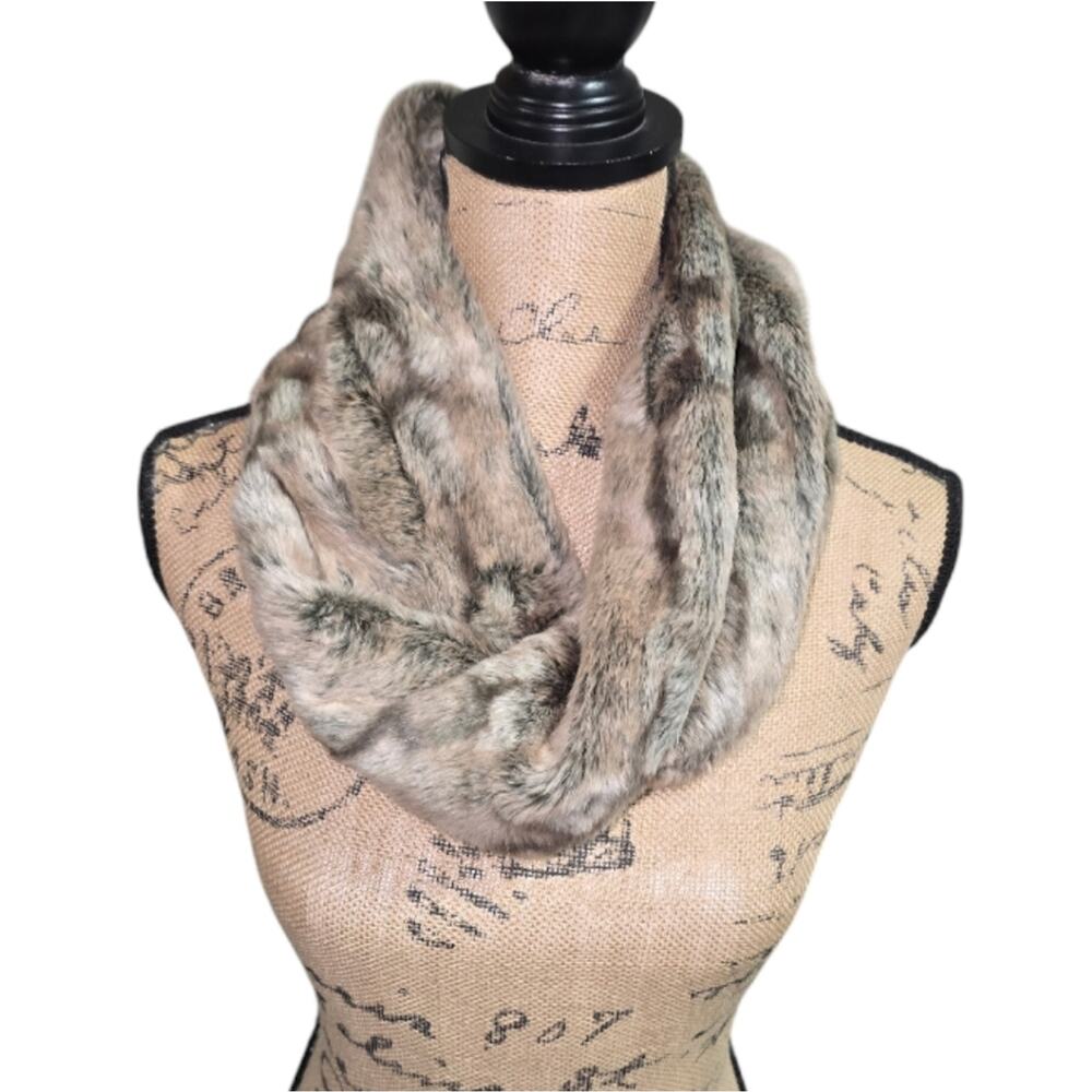 Cozy and Soft Elegant Faux Fur Infinity Scarf - Brown Tan Black‎ Grey